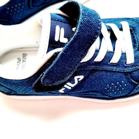 Girls Fila Shoes - Picture 3 of 7